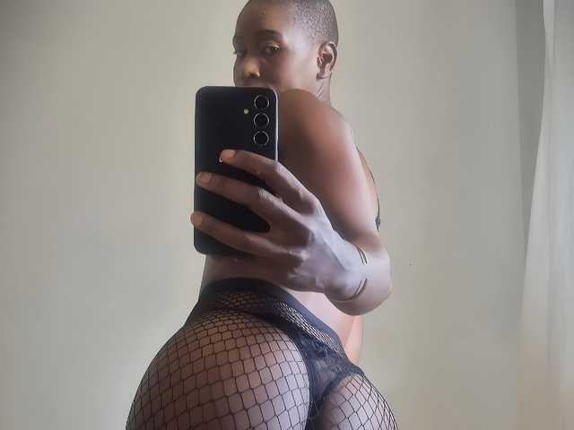 A profil fényképe KylieMoonred