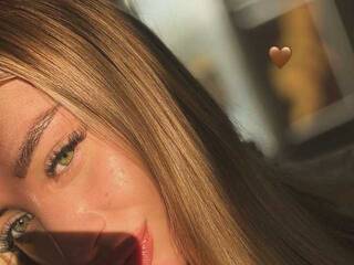 Erotikus videocsevegés La1aland