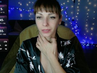 Erotikus videocsevegés Lady-Caroline