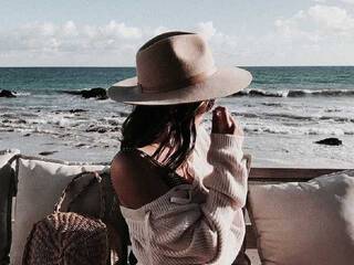 Erotikus videocsevegés ladygirlhot21