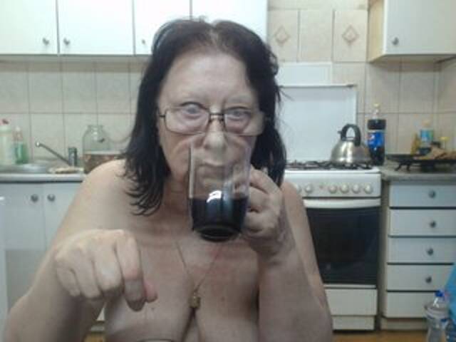 Sugárzási képernyőképek LadyMature56