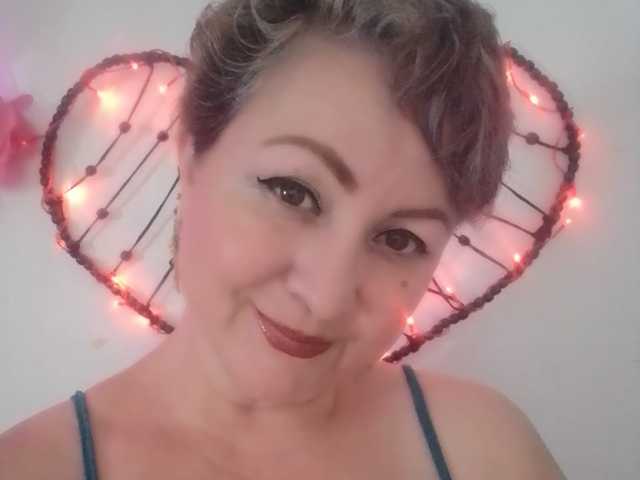 A profil fényképe LADYQUEEN520