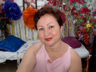 Erotikus videocsevegés LADYQUEEN520