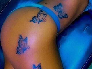 Erotikus videocsevegés LalaKisses