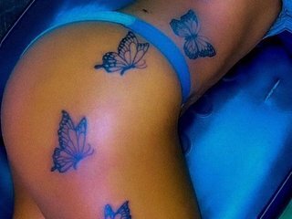 Erotikus videocsevegés LalaKisses