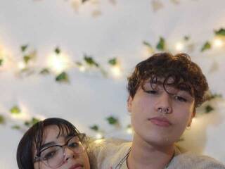 Erotikus videocsevegés LalyandMike