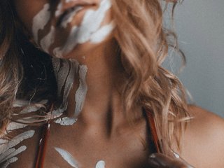 Erotikus videocsevegés LanaLeee