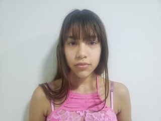 Erotikus videocsevegés lanaroadesss