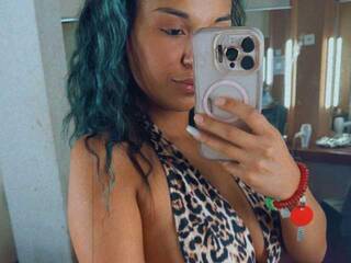 Erotikus videocsevegés LanaVoxx