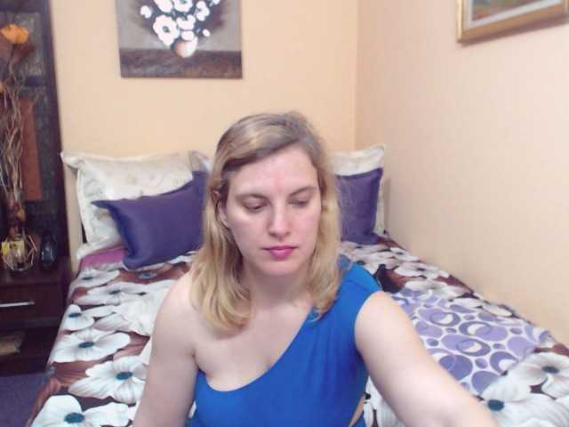 Fényképek LaraDallas naughty girl love dirty sex .1 tk***iss .5tks pm.15 tks cam to cam.20 tks slap my big ass.30 tks twist nipells.50 tks pussy.100 tks fuck pussy1 min.250 tks fuck tha tpussy 5 ***party boss