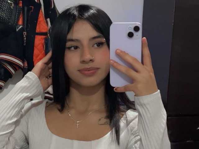 A profil fényképe Laura-Khalifa