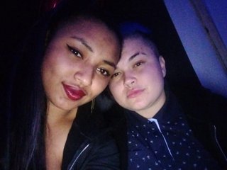 Erotikus videocsevegés LauriTatiHots