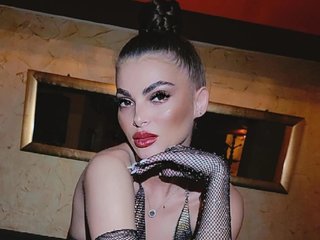 Erotikus videocsevegés LaylaaDiamond