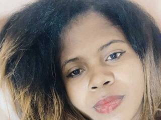 Erotikus videocsevegés layone56