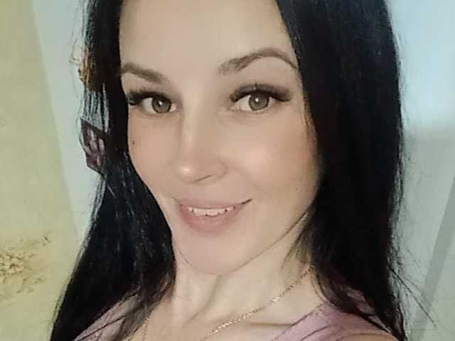 A profil fényképe Ledi-DiEmma