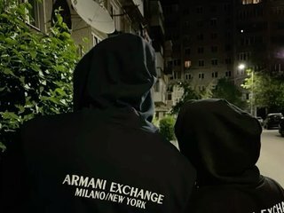 Erotikus videocsevegés LegendCouple