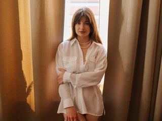 Erotikus videocsevegés LeiCarter