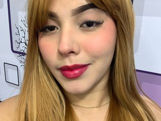 Erotikus videocsevegés leidy18a
