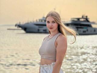 Erotikus videocsevegés LenaPaul88