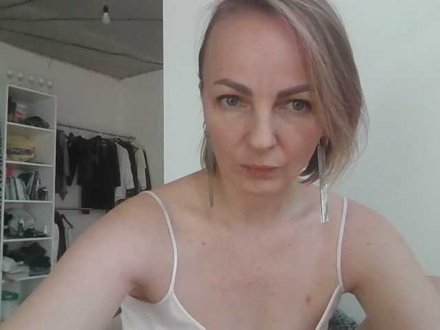 Fényképek LeraVegaSS Hello, kittens) I am Lera. Here we only communicate, flirt, enjoy each other's company. All sex fantasies are in full private or in a group. Before private, write in private messages)