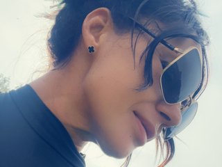 Erotikus videocsevegés LeraXCream