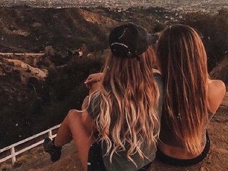 Erotikus videocsevegés LesbianTasty1