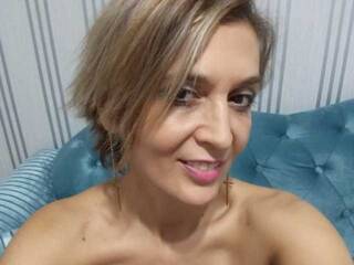 Erotikus videocsevegés LexiCooper