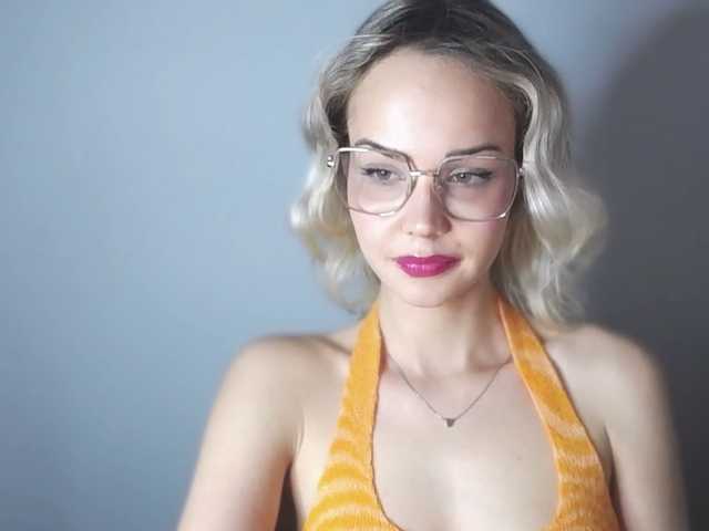 Fényképek lexieSpicy Sweet and yet dang naughty ;) #innocentface #sweet #petite #glasses #fetish #natural #shorthair #domina #teaser #cfmn #joi #cei #cbt #sph #cucktrainingI don;t speak russian