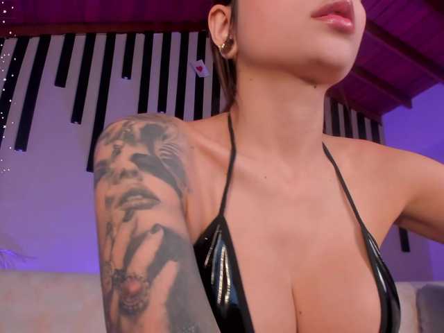 Fényképek LexieWayne Let me give you something hot and sexy on this day IG: @LexiewayneX ♥ Goal: Squirt show @remain tkns♥