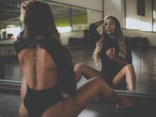 Erotikus videocsevegés LexiGold