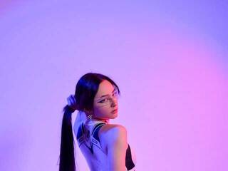 Erotikus videocsevegés LexxxY69