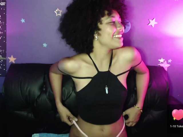 Fényképek LiaKerr Do you need to have an ORGASM of another Level?? Stay with LIAKERR in this shw we will enjoy a lot! #ass #lovense #pussy #submissive #ebony #young #cute #new #teen #sex #chatting #twerk