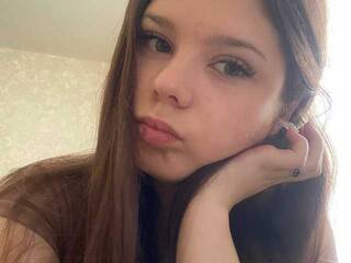 Erotikus videocsevegés LickingFur