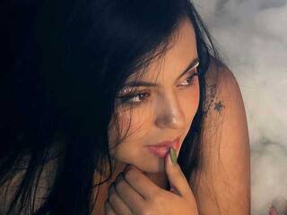 Erotikus videocsevegés LiiaKim