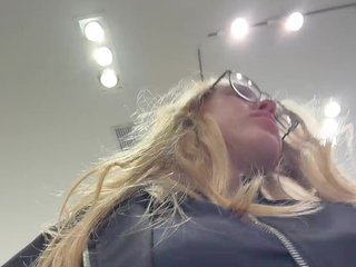 Erotikus videocsevegés LiiBaby