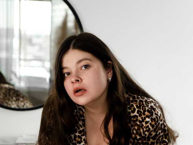 A profil fényképe Lila-Linds