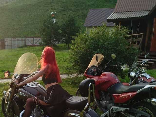 A profil fényképe Lilit696