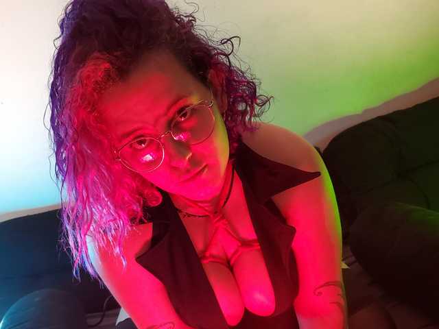 A profil fényképe lilith-666