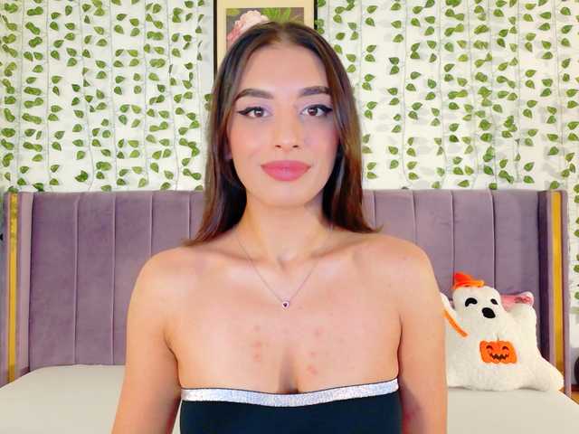 A profil fényképe Lilithcapri7