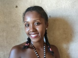 Erotikus videocsevegés Lillteblackgirl