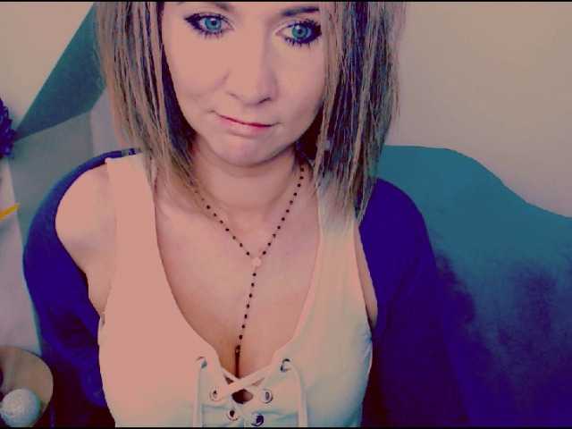 Fényképek Lilly666 hey guys, if ur able to have fun and wanna play with me- here i am. i view cams for 40, to get preview of my body is 50