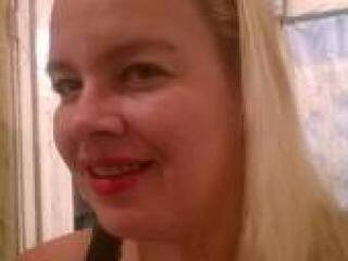 Erotikus videocsevegés liloukiss