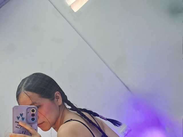 A profil fényképe Lily-Rouse
