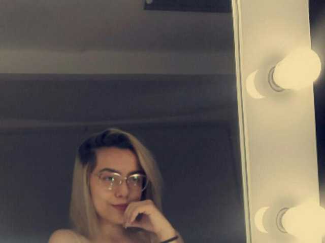 A profil fényképe linakaox