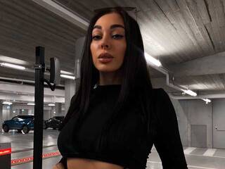 Erotikus videocsevegés LinaKissMe