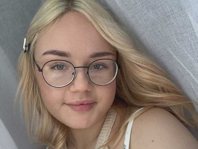 A profil fényképe LinaStrit