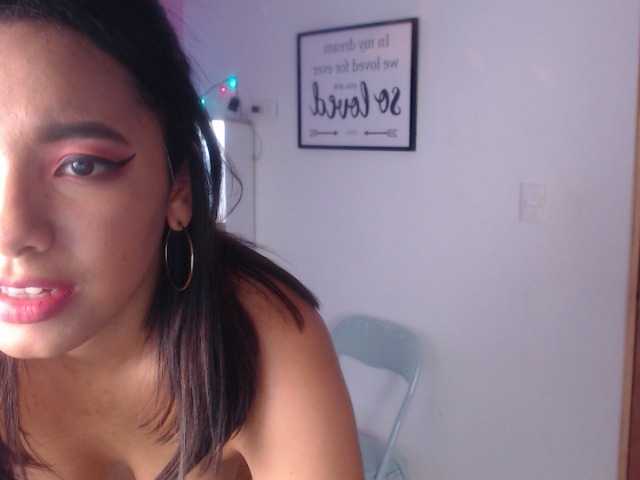 Fényképek Linaxvelez I want to fuck my pussy until I make cum for you #pussy #ass #tits #body #showpussy #latina #squirt 200 200 80 0 120 0