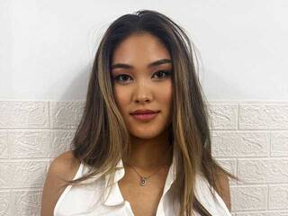 Erotikus videocsevegés Linda-vyui