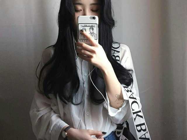A profil fényképe LINDA599