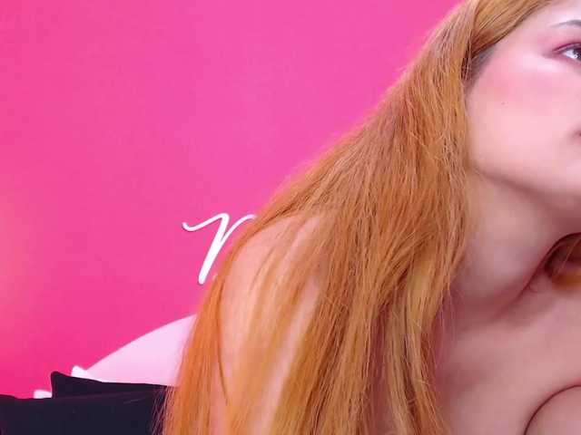 Fényképek LinndaTaylor Playing a stray kitty, wanna feed me some milk? Cum show at goal!! @total #blonde #bigtits #roleplay #fetish #teen